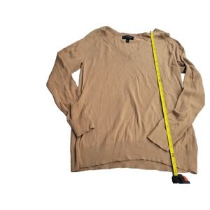 Sweater merino wool,  V-neck size (L) color tan by Banana Republic , preppy, mod